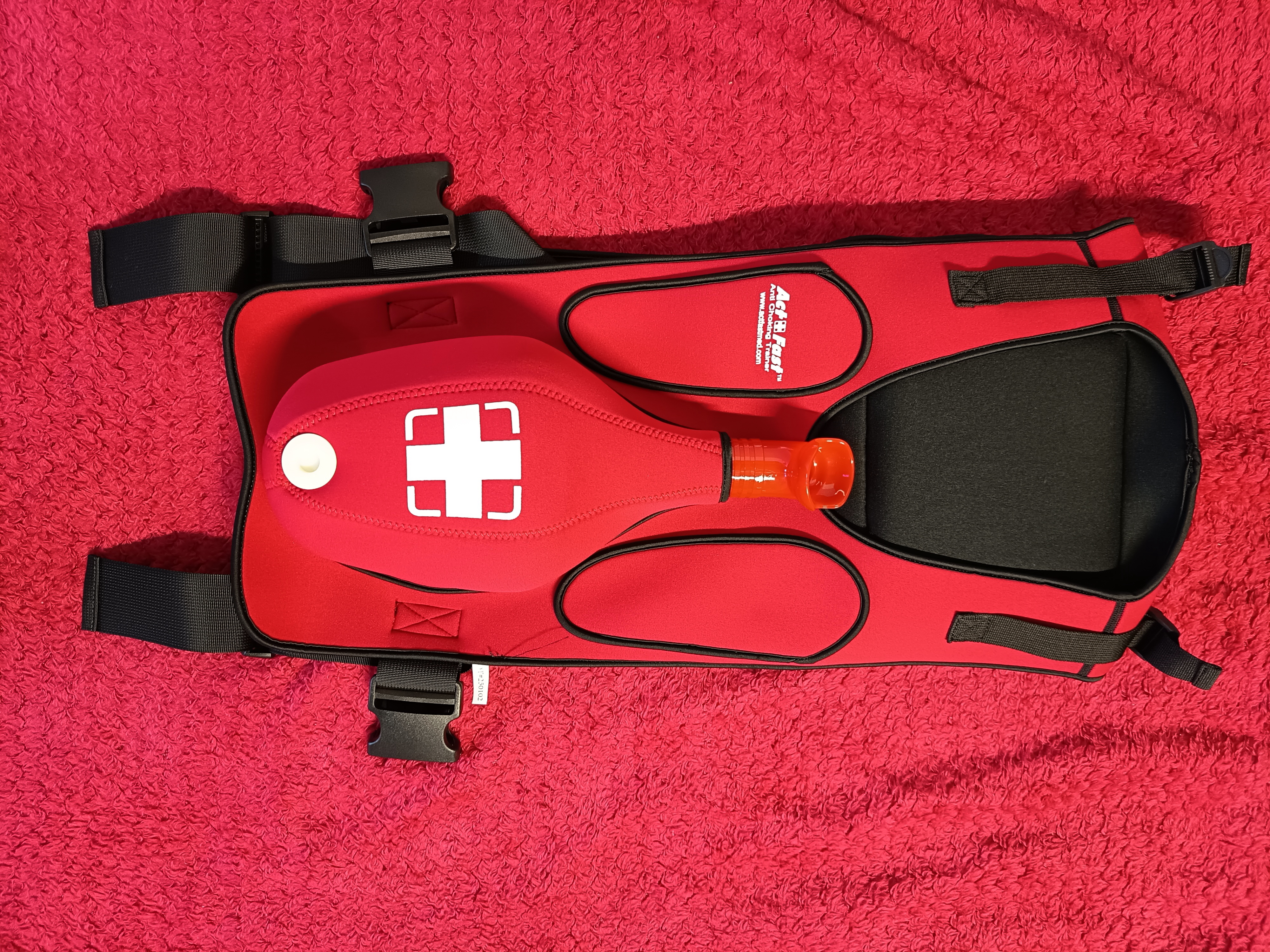 Vesta na nácvik Heimlichova manévru